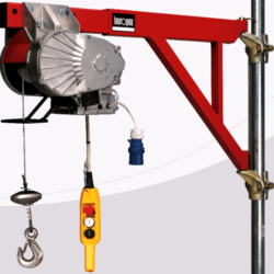 L’Europea HE150 Veloce scaffold hoist